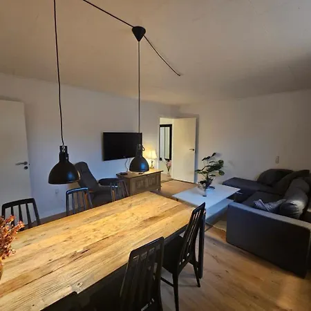 Family House With For Six *